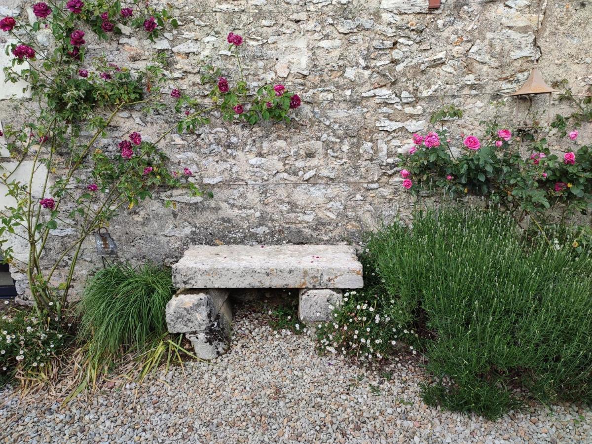 Vila Au Jardin De La Marquetterie Cigogne Exteriér fotografie